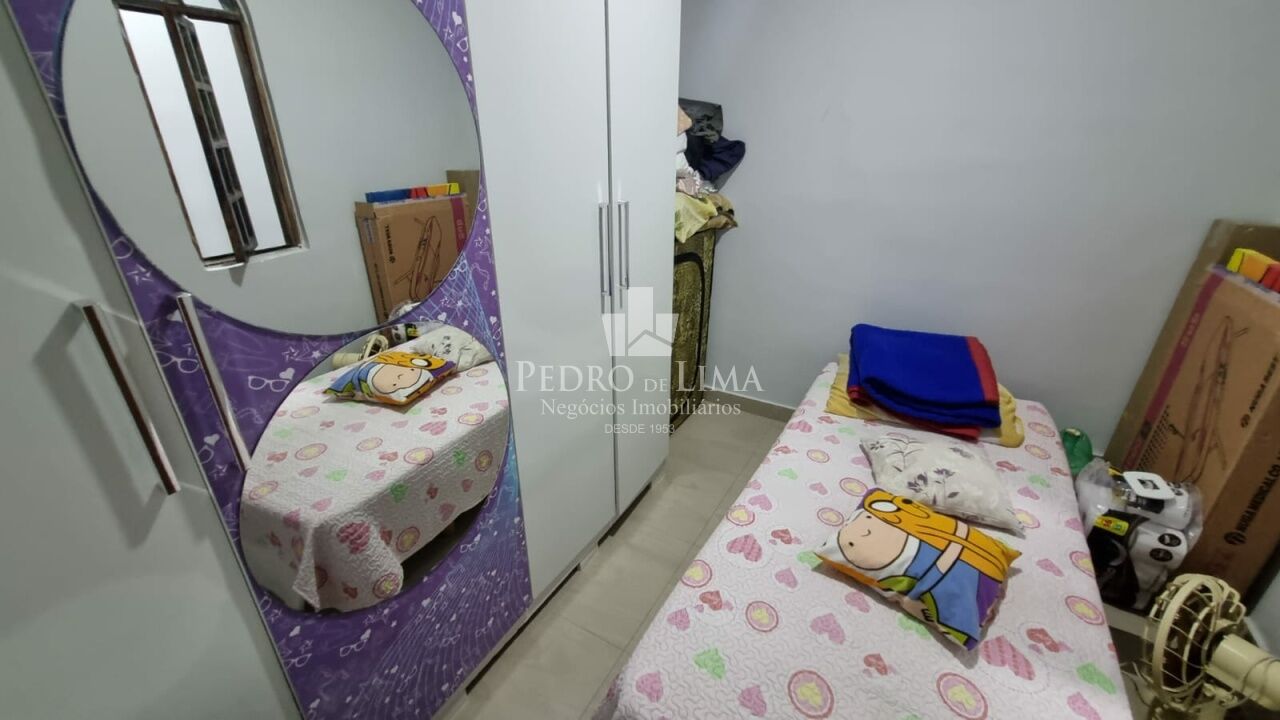 Sobrado Frontal em Vila com 3 Dormitórios sem vaga na Penha