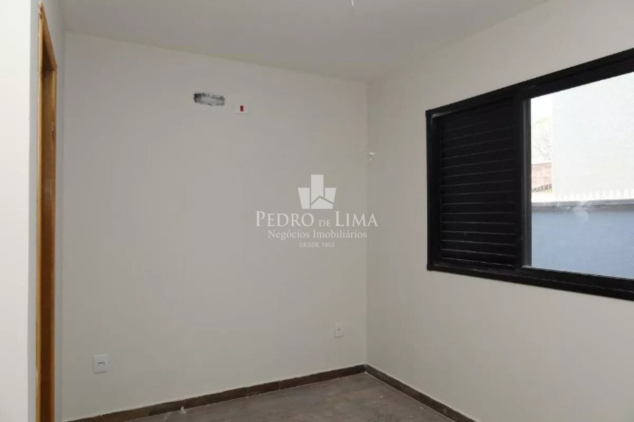 Sobrado Frontal 133m² com 2 dormitórios, 2 suítes e 3 vagas na Vila Jacui