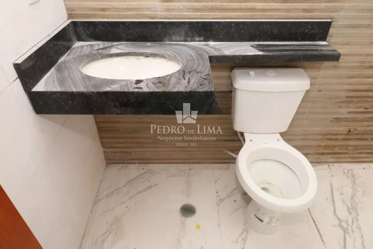 Sobrado Frontal 133m² com 2 dormitórios, 2 suítes e 3 vagas na Vila Jacui