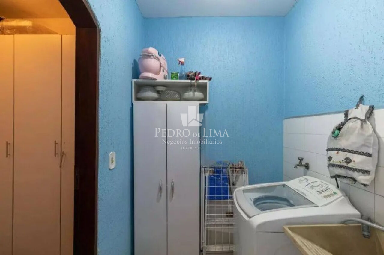 Sobrado frontal, região nobre da Penha 