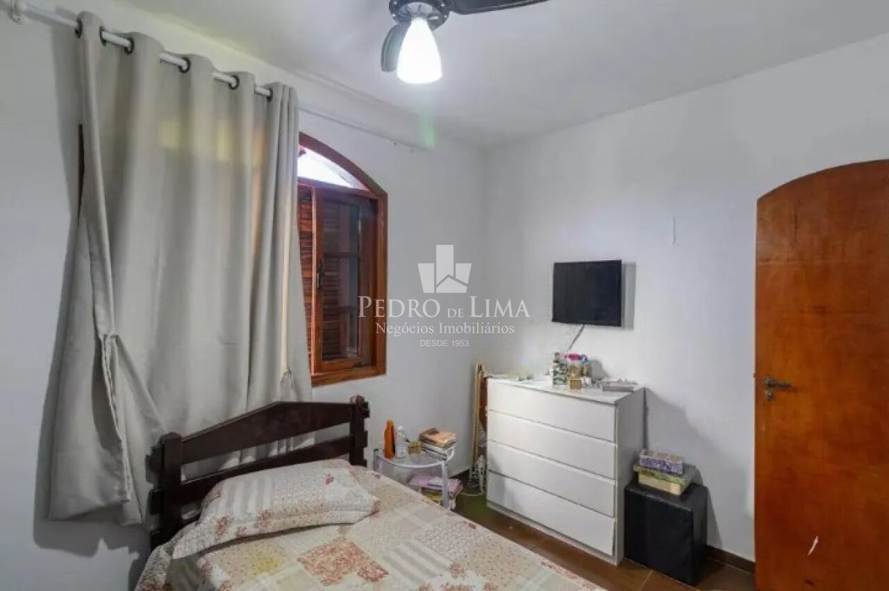 Sobrado frontal, região nobre da Penha 
