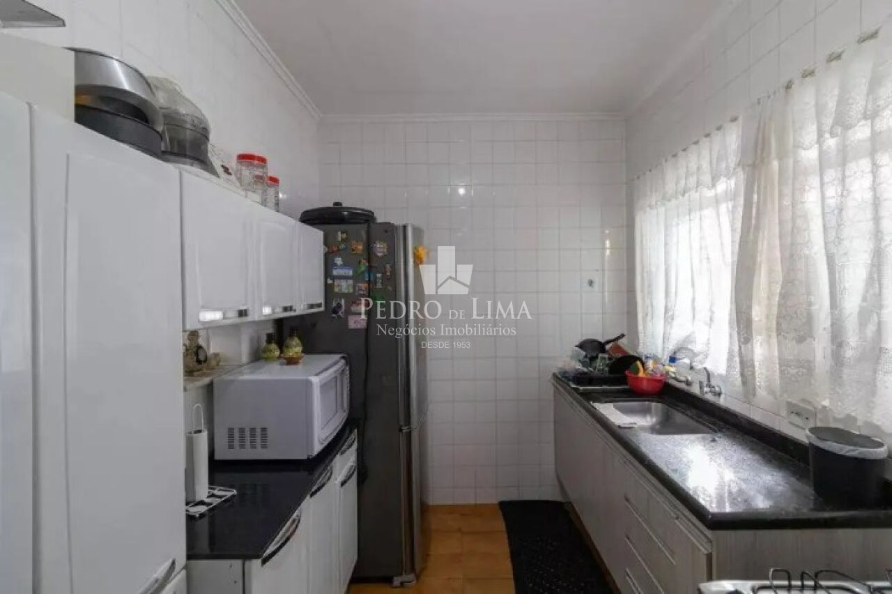 Sobrado frontal, região nobre da Penha 