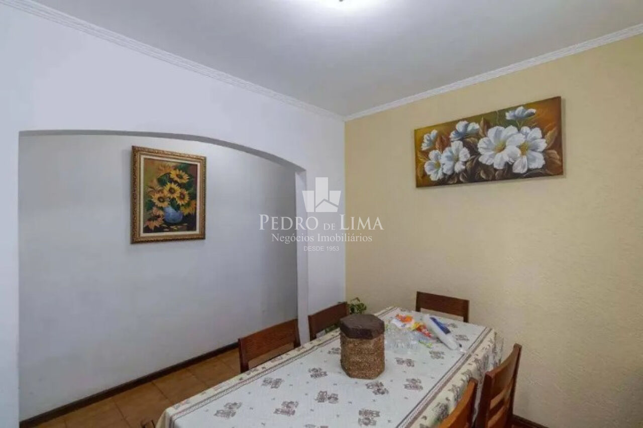 Sobrado frontal, região nobre da Penha 