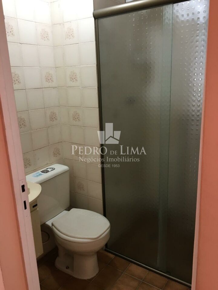 Apartamento em andar alto com 77m², sol da manhã na Penha