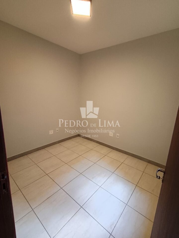 Sobrado em condomínio com 2 dormitórios, 1 vaga e 52 m² na Vila Jacui