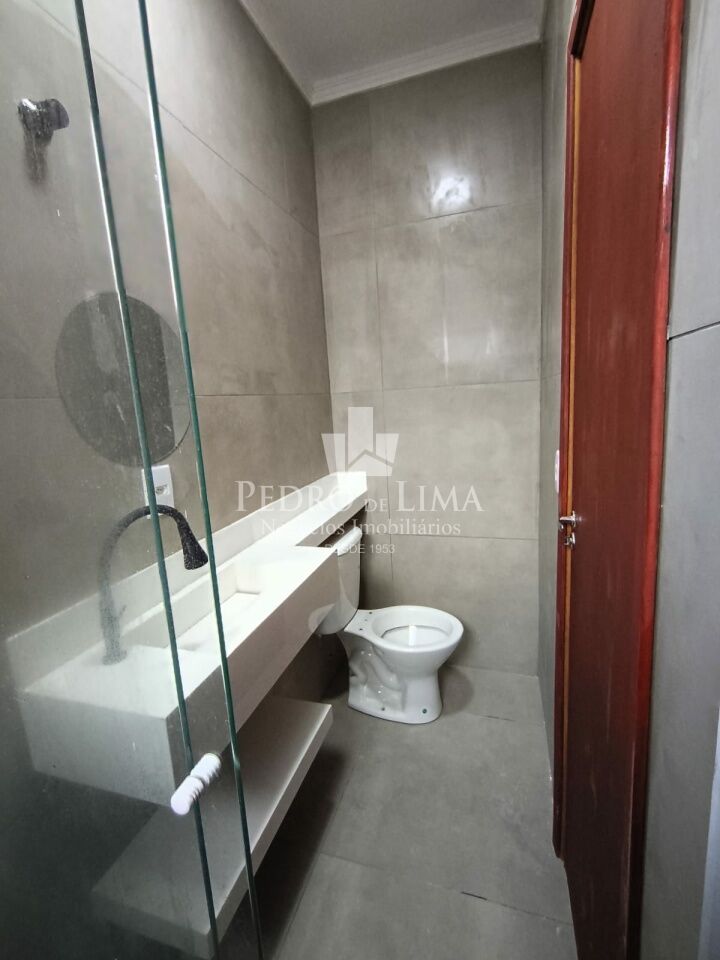 Sobrado em condomínio com 2 dormitórios, 1 vaga e 52 m² na Vila Jacui