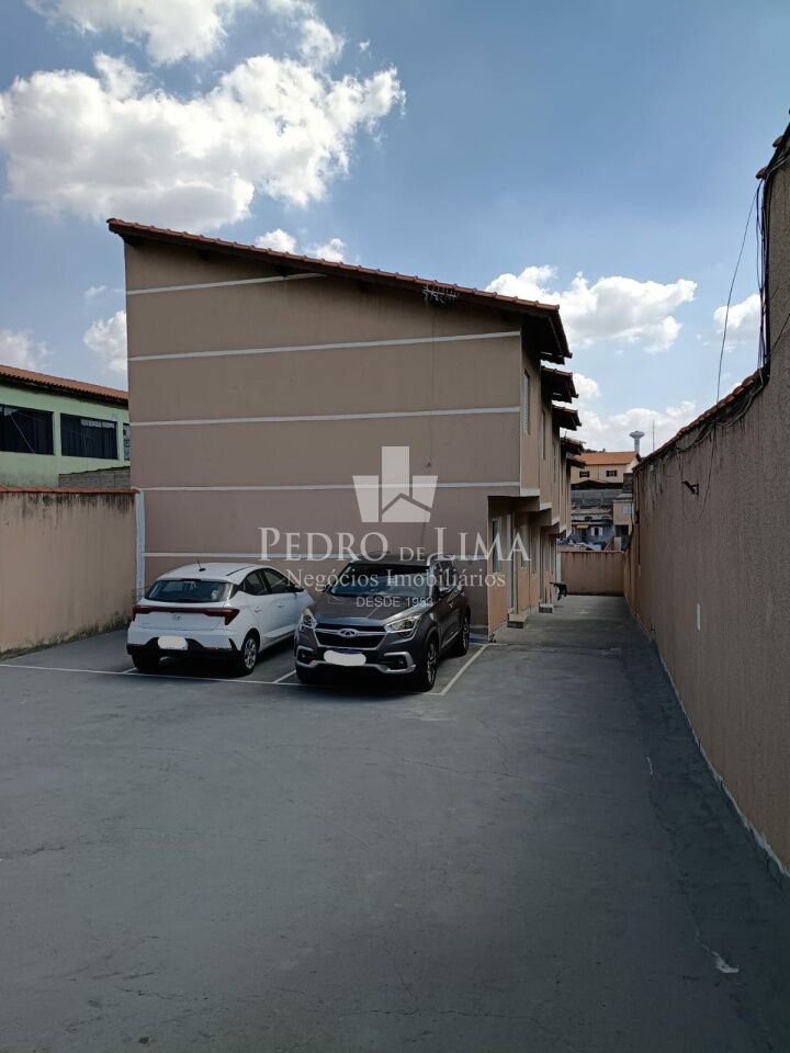 Sobrado em condomínio com 2 dormitórios, 1 vaga e 52 m² na Vila Jacui