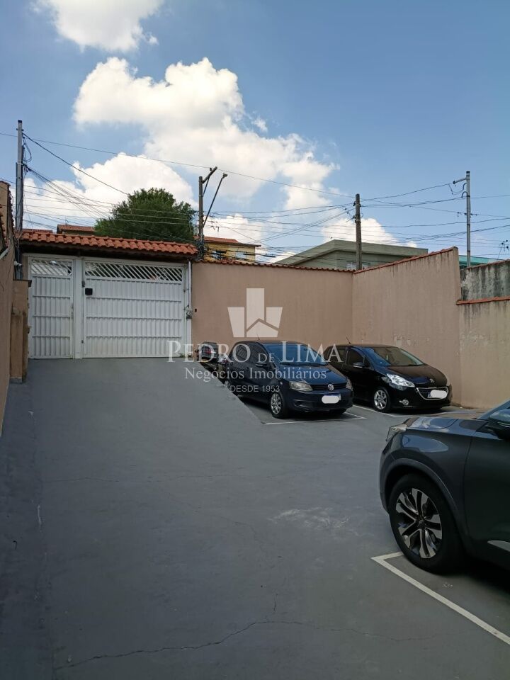 Sobrado em condomínio com 2 dormitórios, 1 vaga e 52 m² na Vila Jacui