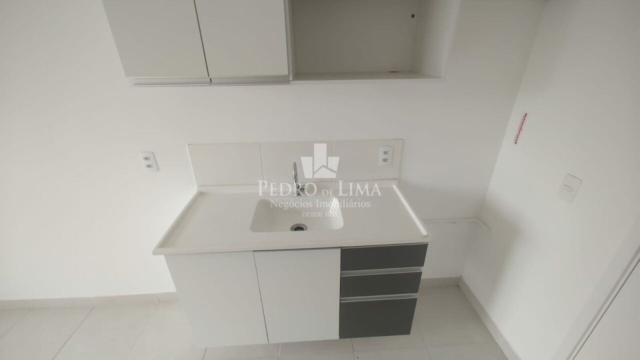 Apartamento na Penha, com 27 m², um quarto, lazer completo. 