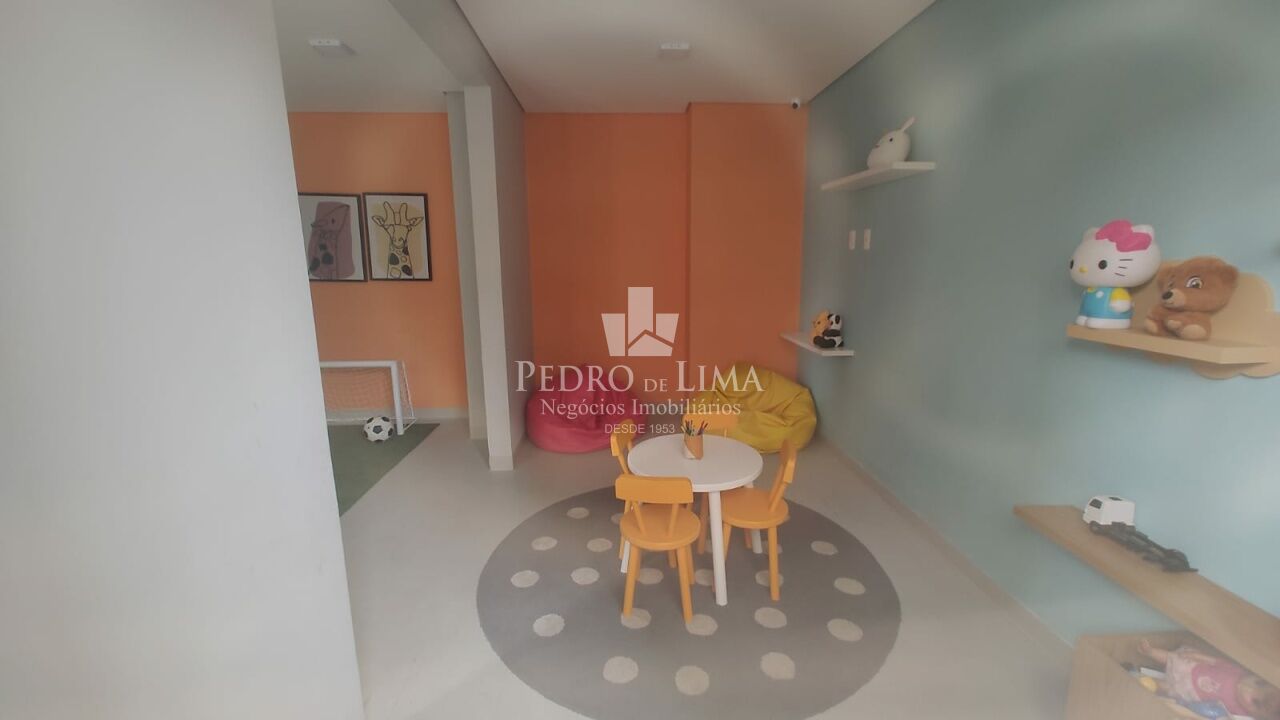 Apartamento na Penha, com 27 m², um quarto, lazer completo. 