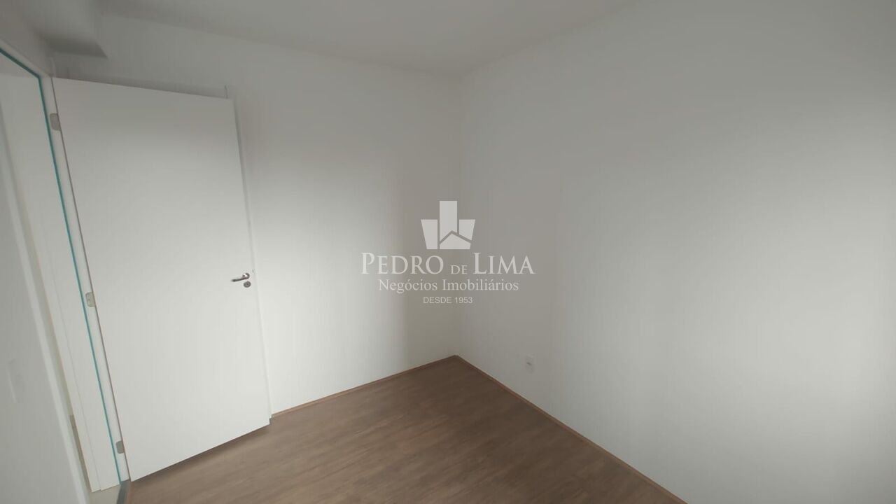 Apartamento na Penha, com 27 m², um quarto, lazer completo. 