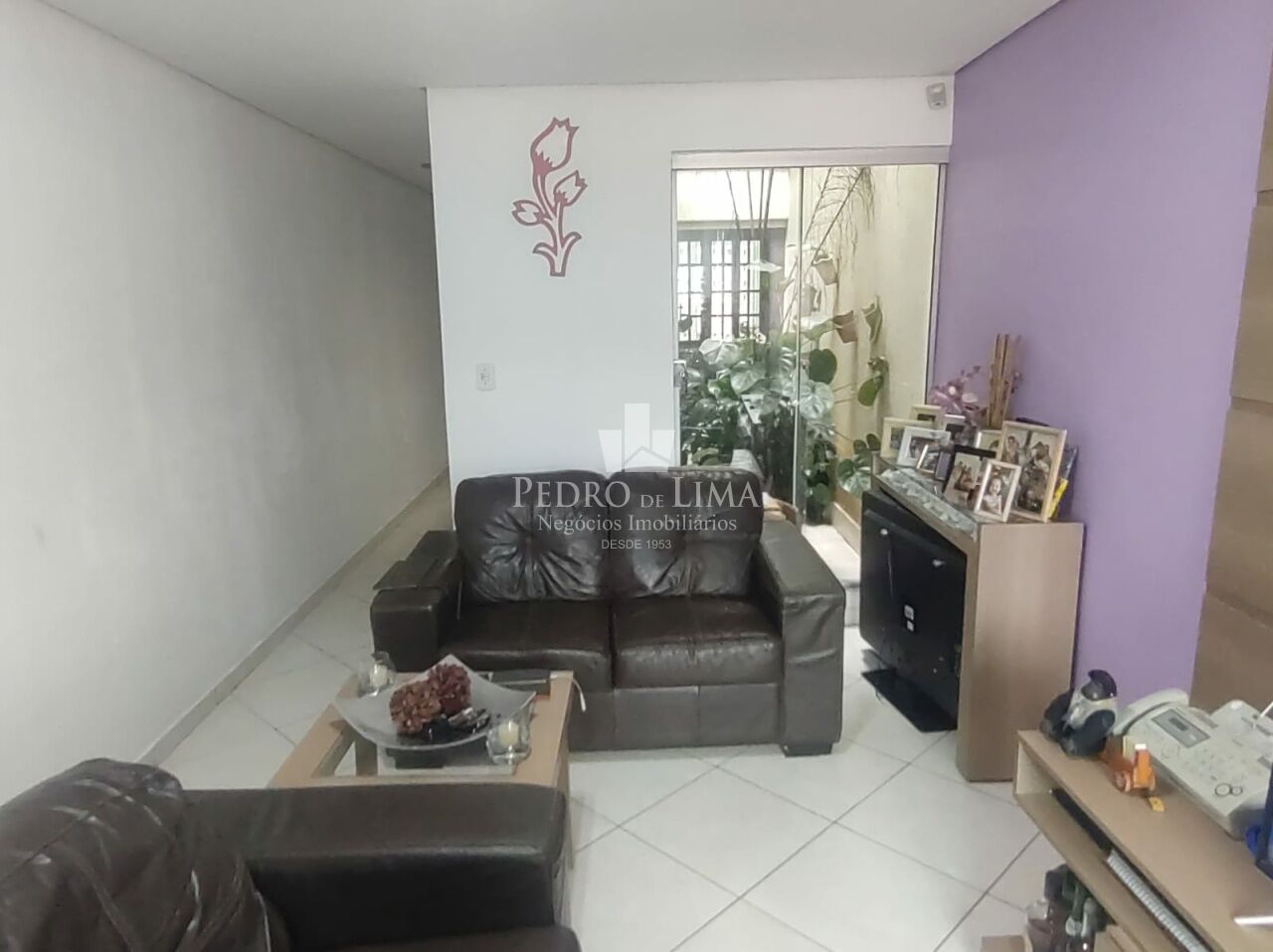 imagem do imovel Sobrado com 3 dormitórios sendo 1 suíte e 2 vagas de garagem na Cidade Lider ref: PE44860