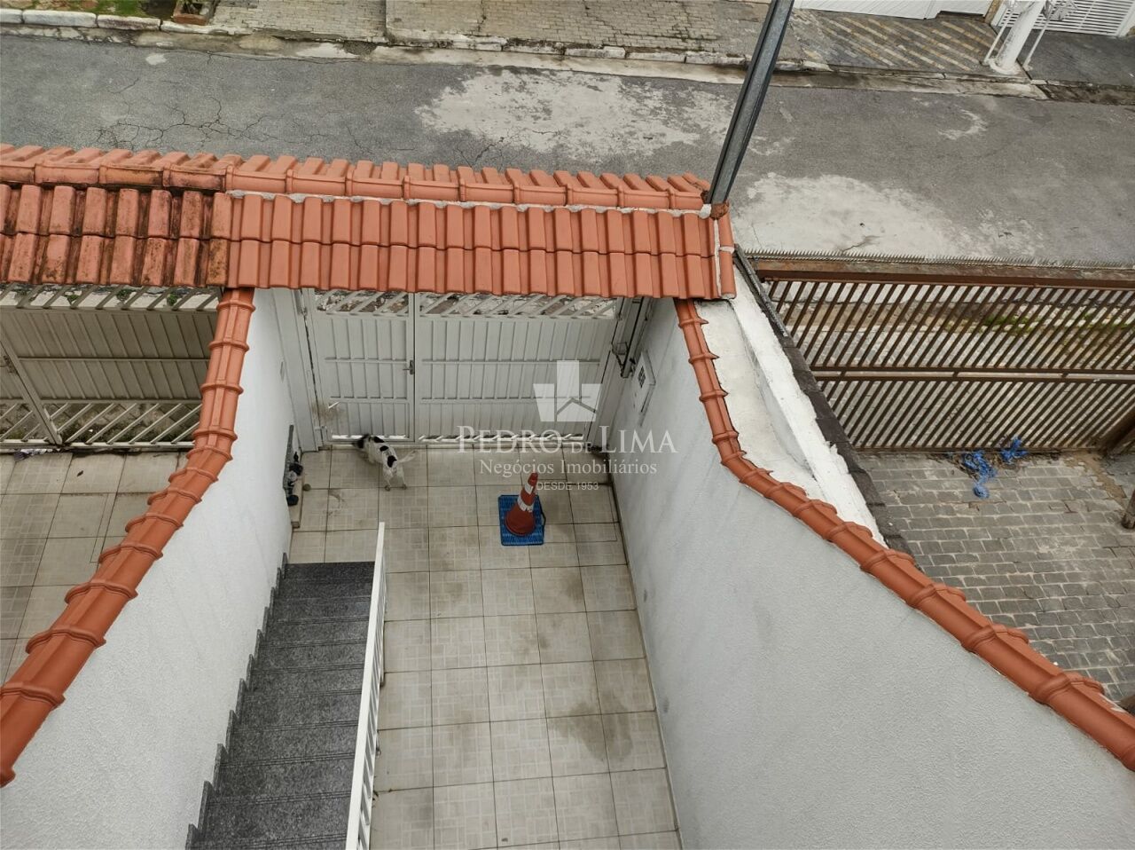 Sobrado com 3 dormitórios sendo 1 suíte e 2 vagas de garagem na Cidade Lider