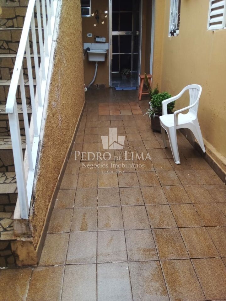 Sobrado frontal na região da Penha 
