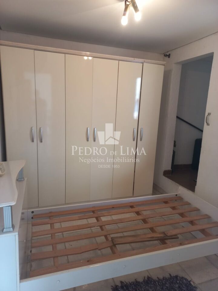 Sobrado frontal na região da Penha 