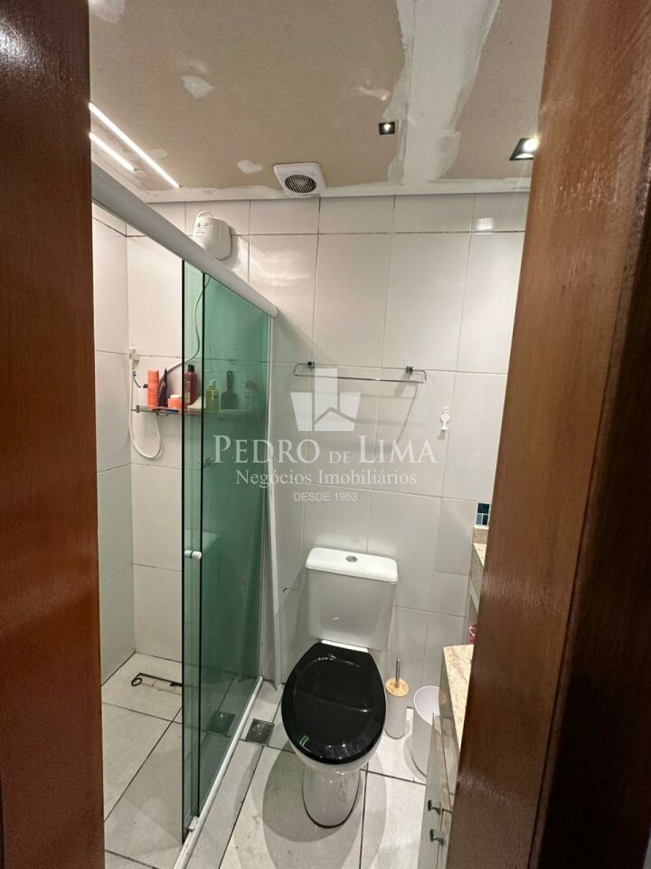 Sobrado frontal com 3 dormitórios sendo 1 suíte, ambientes com ar condicionado na  Vila Matilde