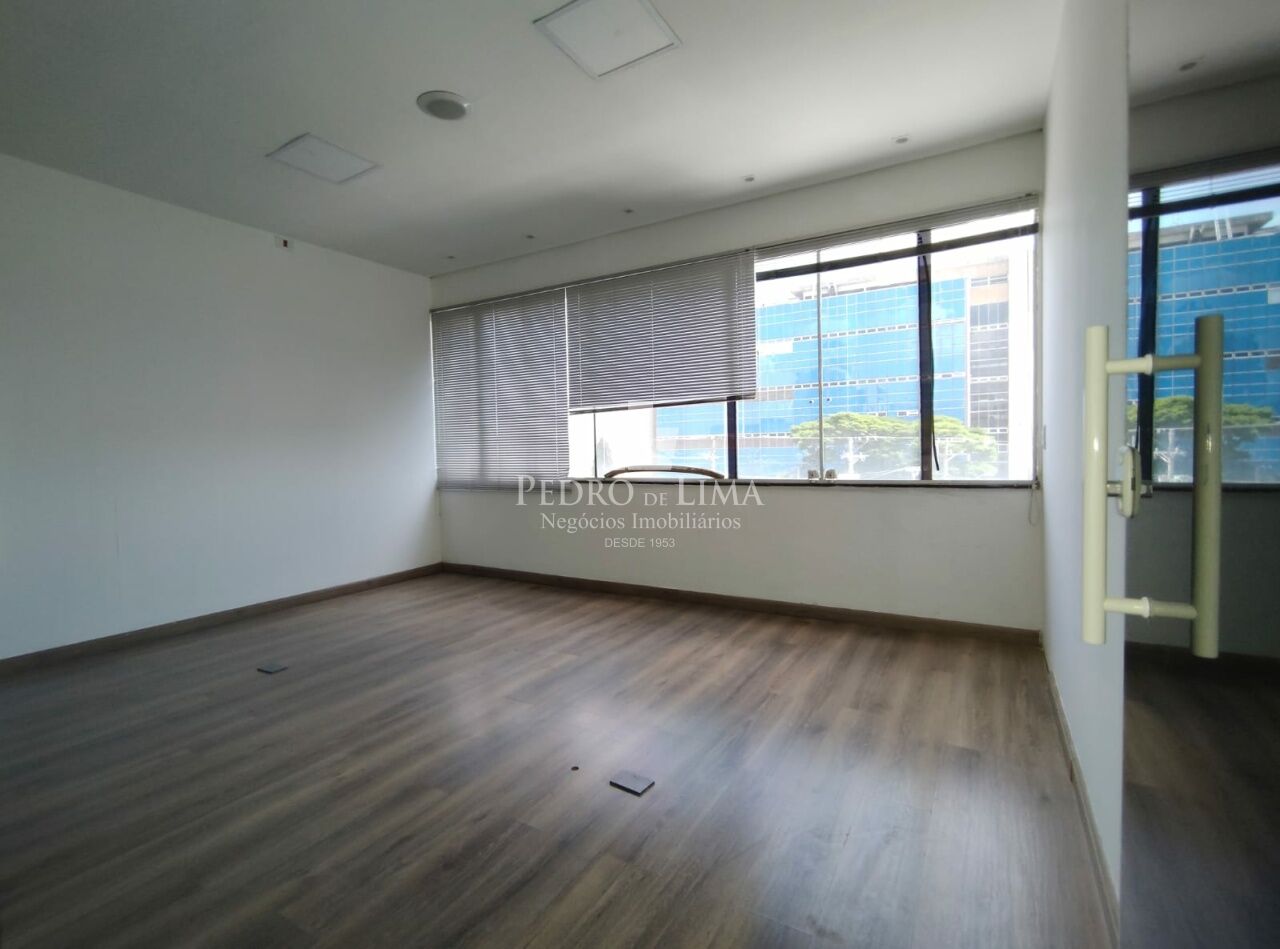 Salão comercial  na região da Penha 