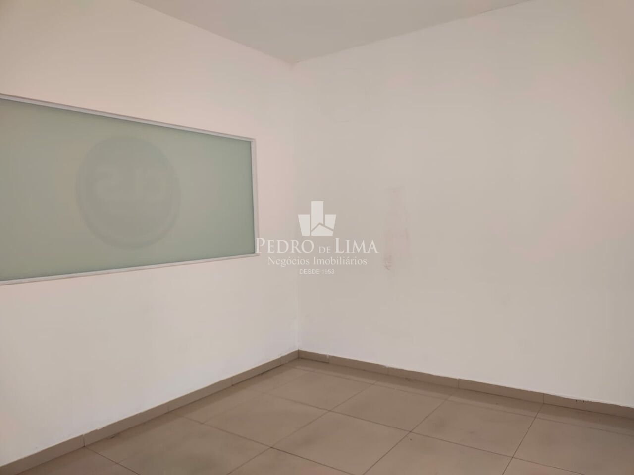 Salão comercial  na região da Penha 