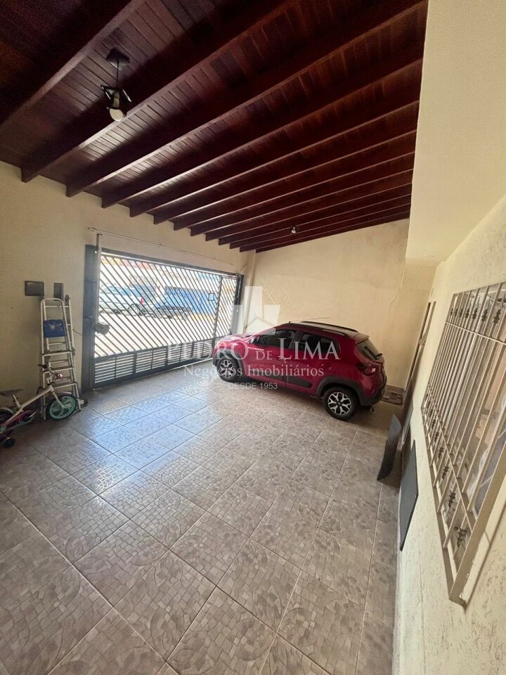 Casa térrea de 2 Dormitórios, Edícula e 3 vagas na Penha