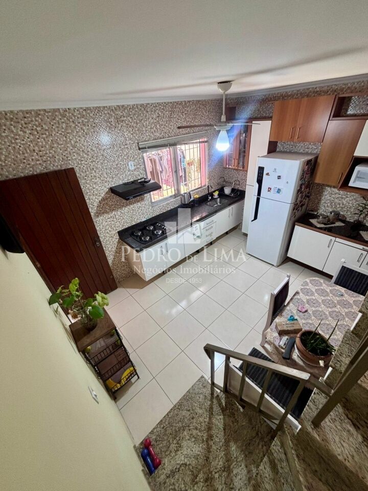 imagem do imovel Casa térrea de 2 Dormitórios, Edícula e 3 vagas na Penha ref: PE44870