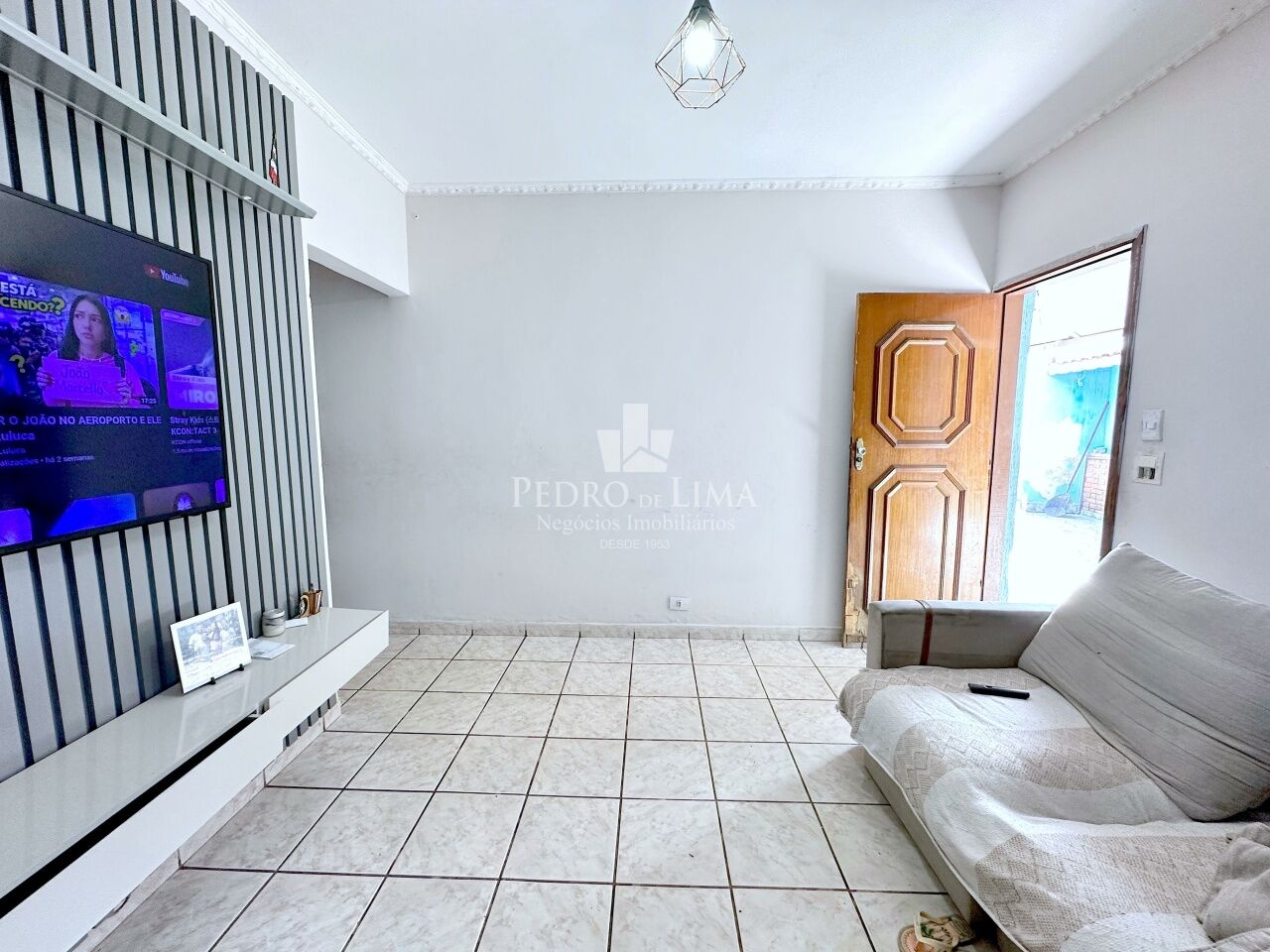 imagem do imovel Casa térrea à venda, 3 quartos, 6 vagas, quintal, escritório e 180 m² no Cangaíba  ref: PE44872