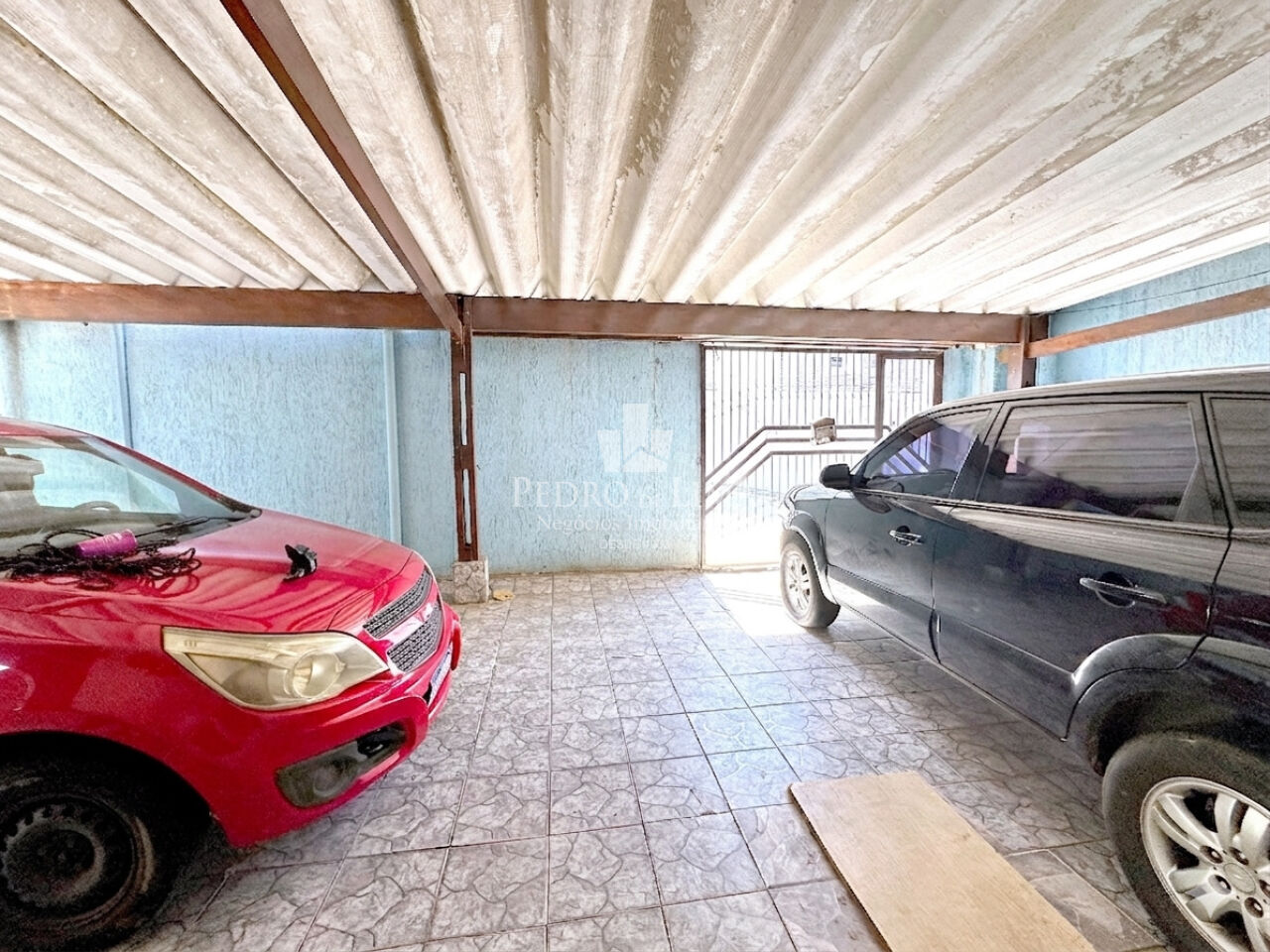Casa térrea à venda, 3 quartos, 6 vagas, quintal, escritório e 180 m² no Cangaíba 