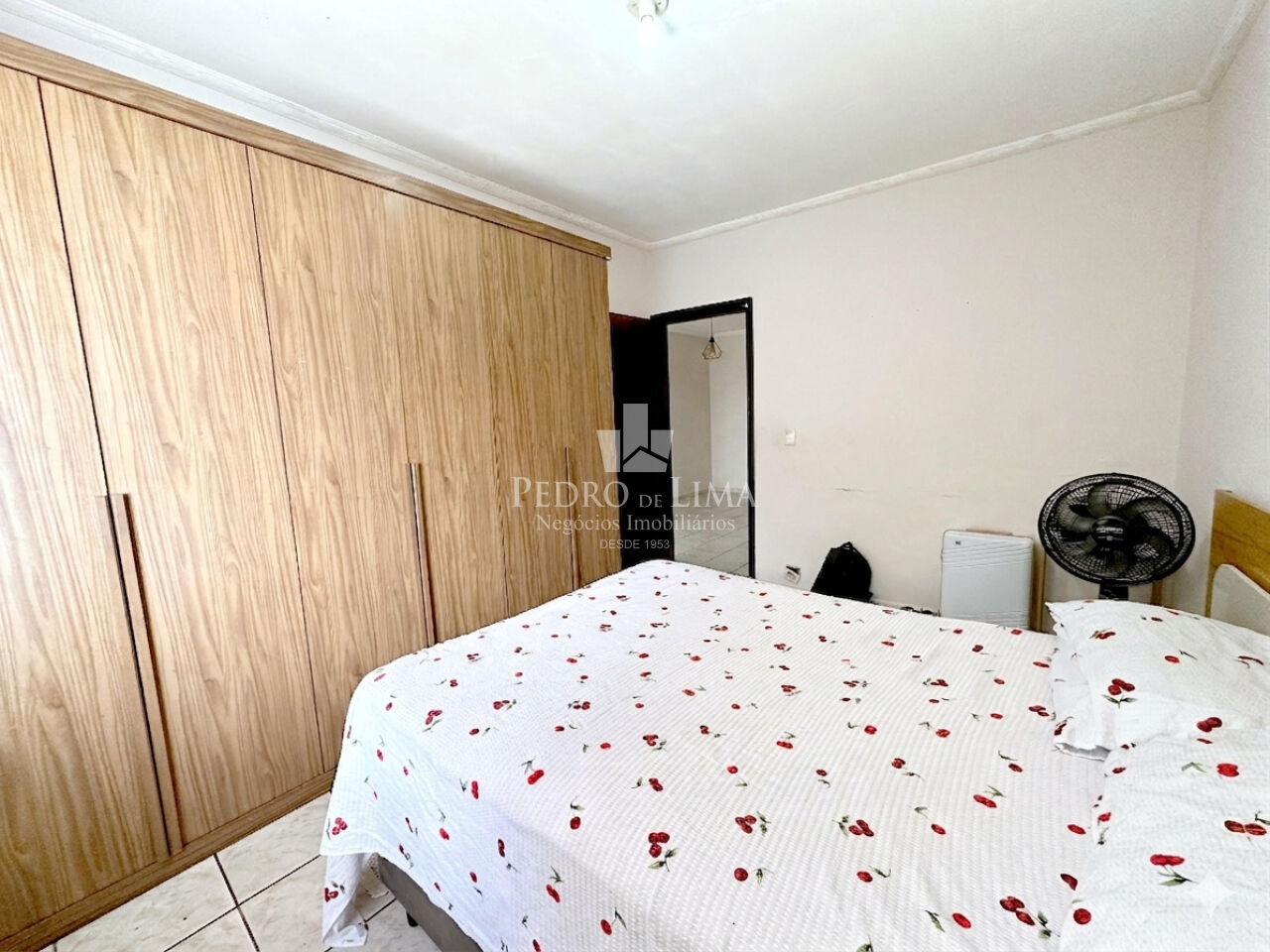 Casa térrea à venda, 3 quartos, 6 vagas, quintal, escritório e 180 m² no Cangaíba 