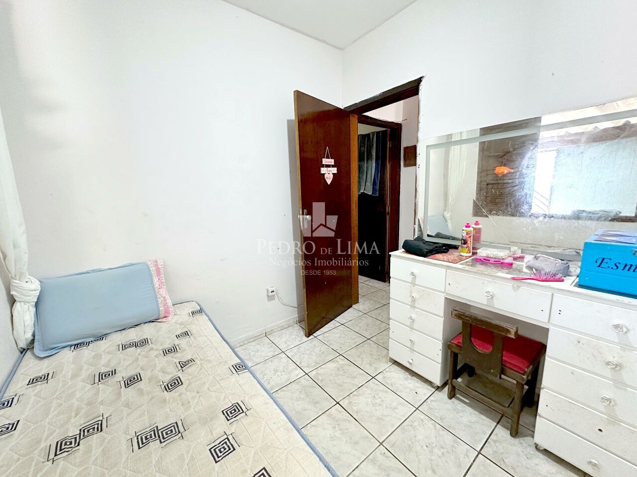 Casa térrea à venda, 3 quartos, 6 vagas, quintal, escritório e 180 m² no Cangaíba 