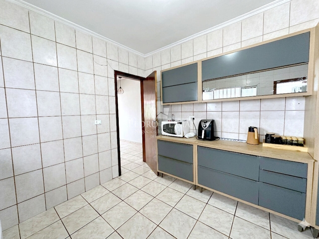 Casa térrea à venda, 3 quartos, 6 vagas, quintal, escritório e 180 m² no Cangaíba 