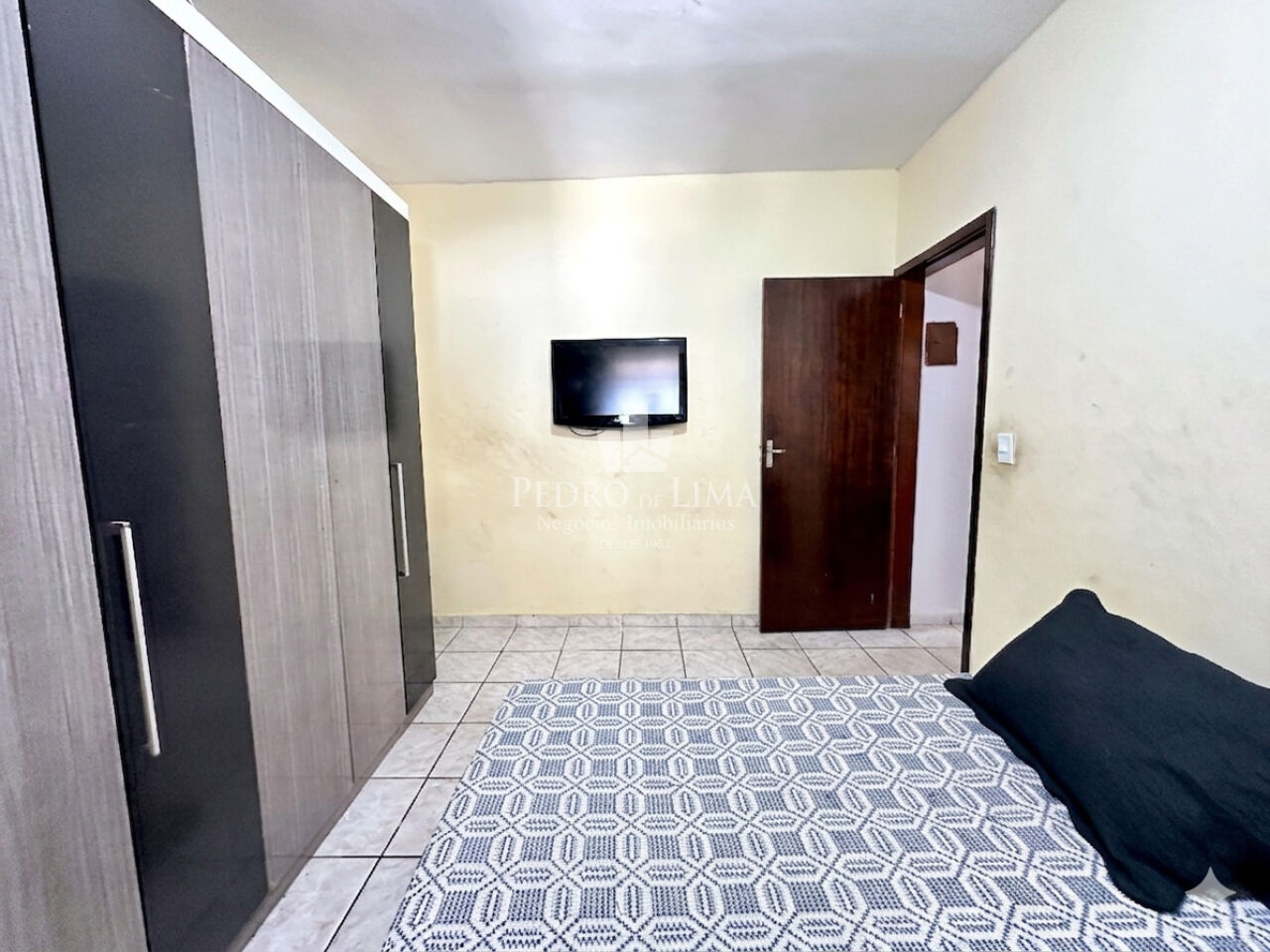Casa térrea à venda, 3 quartos, 6 vagas, quintal, escritório e 180 m² no Cangaíba 