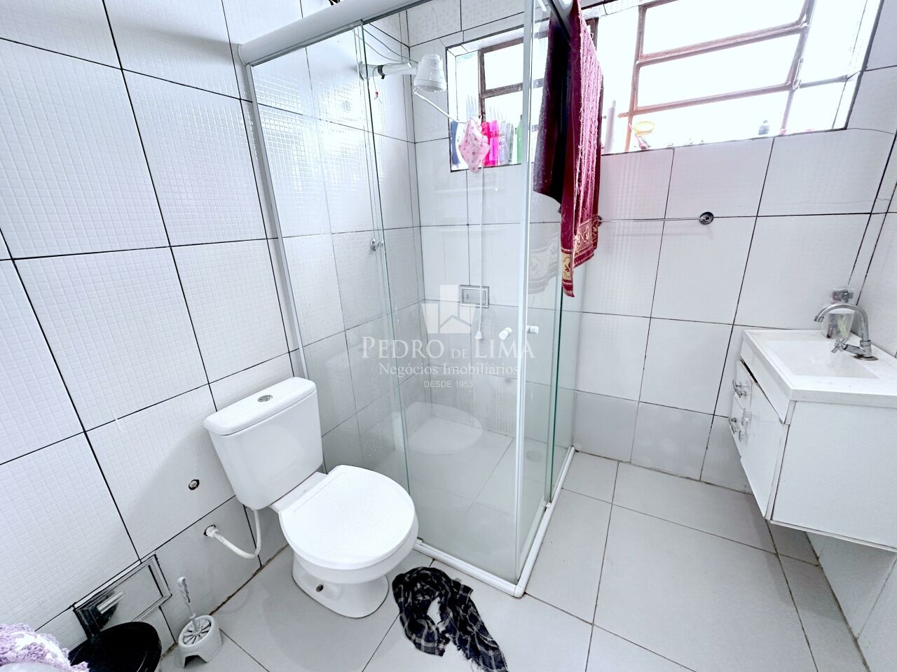 Casa térrea à venda, 3 quartos, 6 vagas, quintal, escritório e 180 m² no Cangaíba 