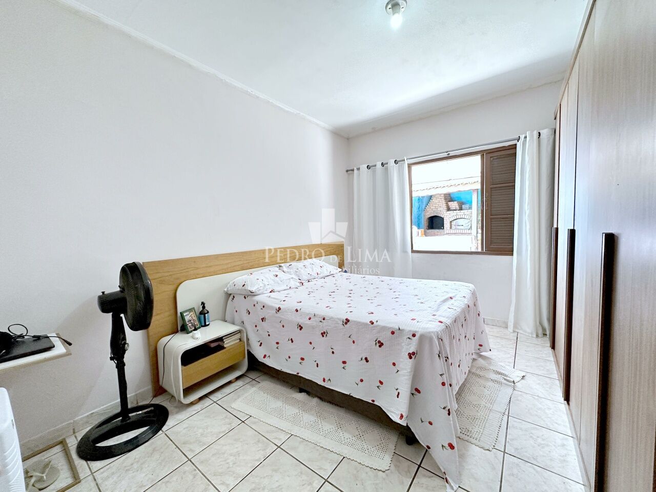 Casa térrea à venda, 3 quartos, 6 vagas, quintal, escritório e 180 m² no Cangaíba 