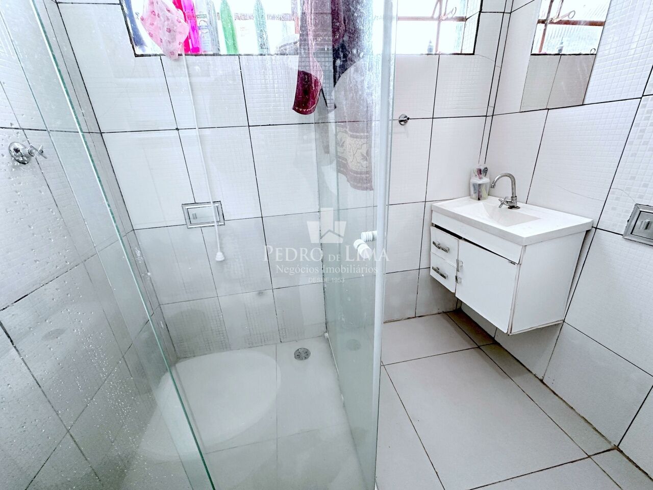 Casa térrea à venda, 3 quartos, 6 vagas, quintal, escritório e 180 m² no Cangaíba 