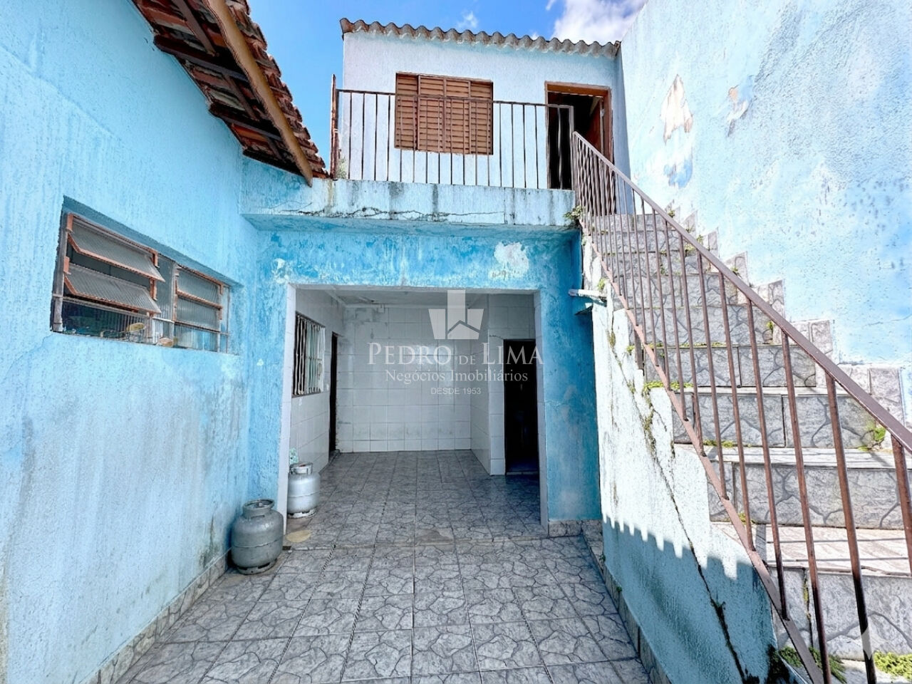 Casa térrea à venda, 3 quartos, 6 vagas, quintal, escritório e 180 m² no Cangaíba 