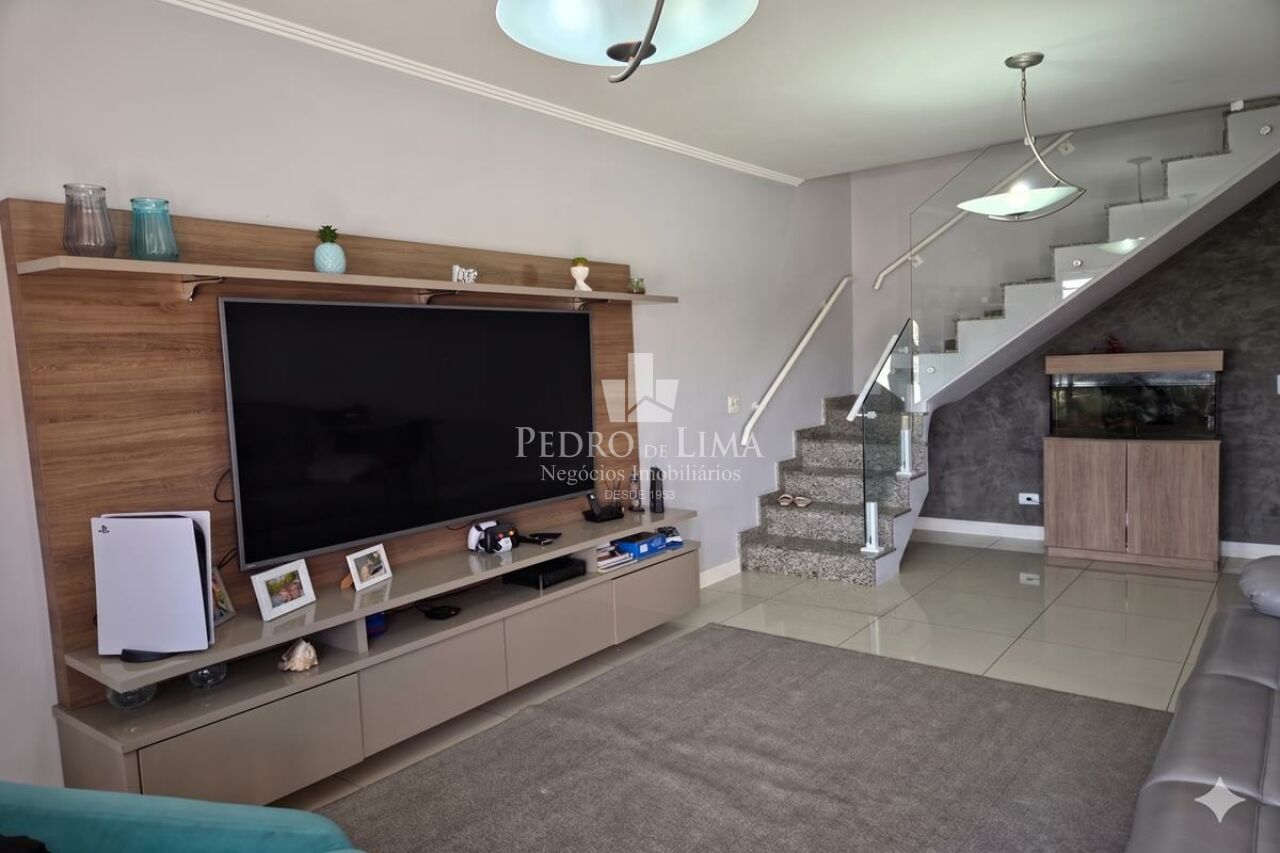 imagem do imovel Sobrado de 3 dormitórios, 1 suíte, 3 vagas e 143 m², no Jardim Brasília - Cidade Lider ref: PE44879