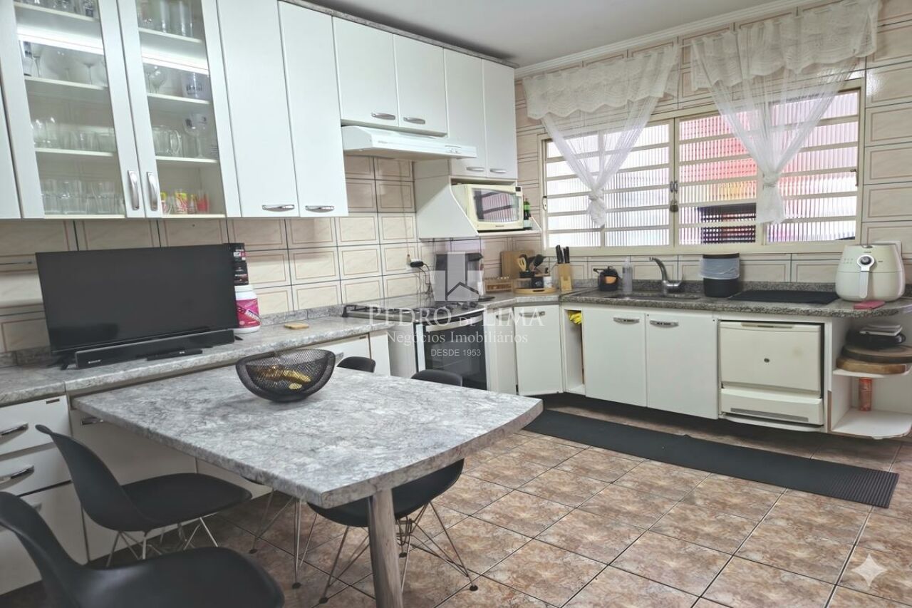 imagem do imovel Sobrado de 3 dormitórios, 1 suíte, 3 vagas e 143 m², no Jardim Brasília - Cidade Lider ref: PE44879