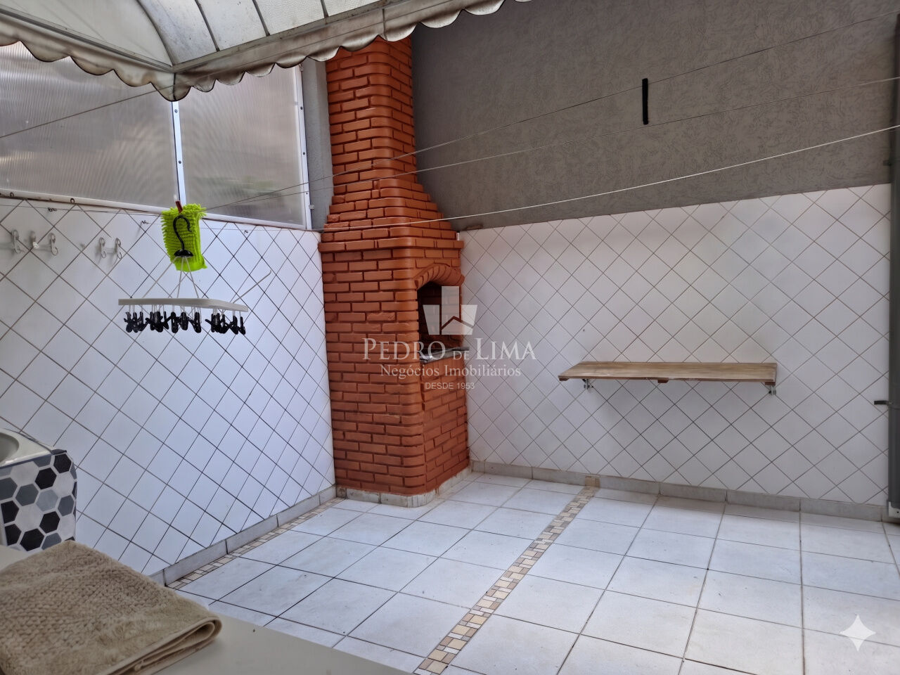Sobrado de 3 dormitórios, 1 suíte, 3 vagas e 143 m², no Jardim Brasília - Cidade Lider