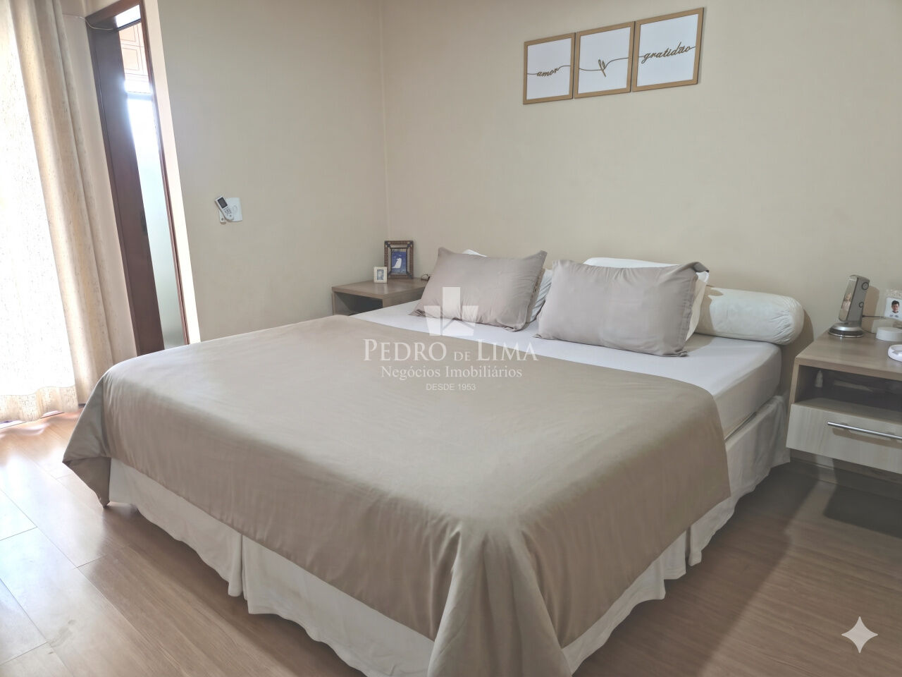 Sobrado de 3 dormitórios, 1 suíte, 3 vagas e 143 m², no Jardim Brasília - Cidade Lider