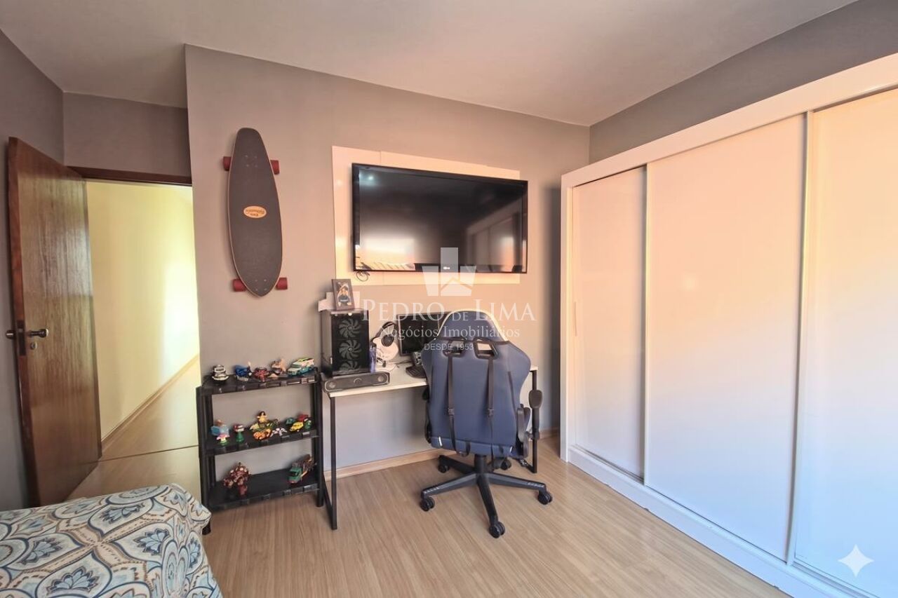 Sobrado de 3 dormitórios, 1 suíte, 3 vagas e 143 m², no Jardim Brasília - Cidade Lider