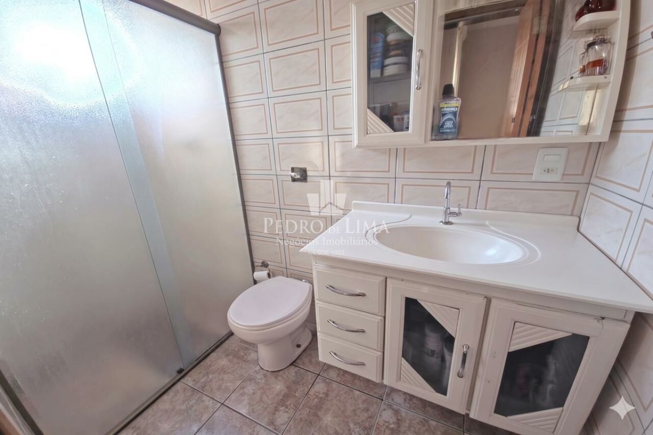 Sobrado de 3 dormitórios, 1 suíte, 3 vagas e 143 m², no Jardim Brasília - Cidade Lider