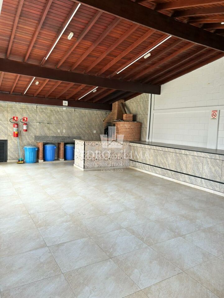 Apartamento na Vila Ré com 2 Dormitórios sendo uma suíte e 2 vagas