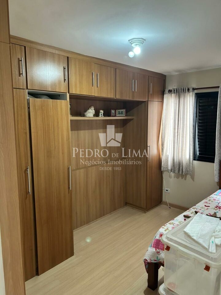 Apartamento na Vila Ré com 2 Dormitórios sendo uma suíte e 2 vagas