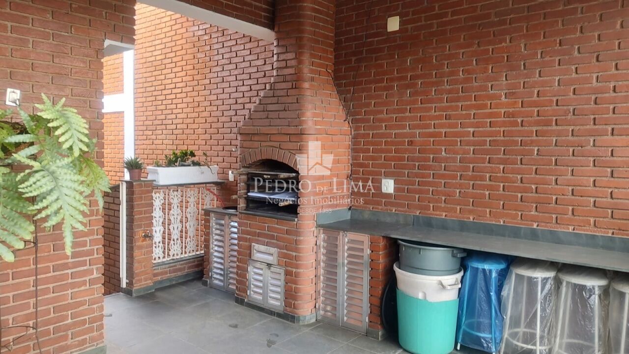 Casa Assobradada 99m² de área construida 2 dormitorios e 2 vagas muito bem conservada na Penha