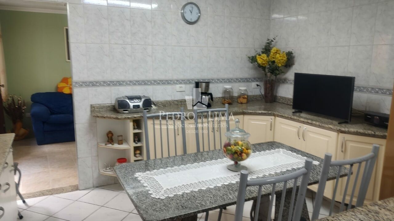 Casa Assobradada 99m² de área construida 2 dormitorios e 2 vagas muito bem conservada na Penha