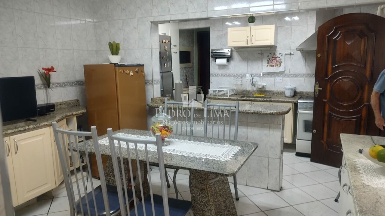 Casa Assobradada 99m² de área construida 2 dormitorios e 2 vagas muito bem conservada na Penha