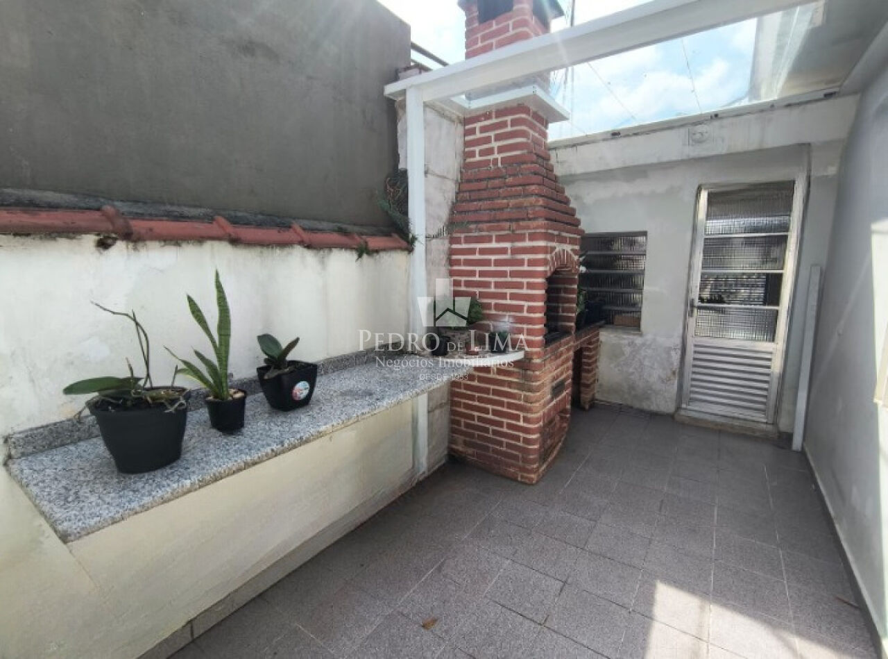 Casa Térrea 2 Quartos, 2 vagas e Edícula na Penha