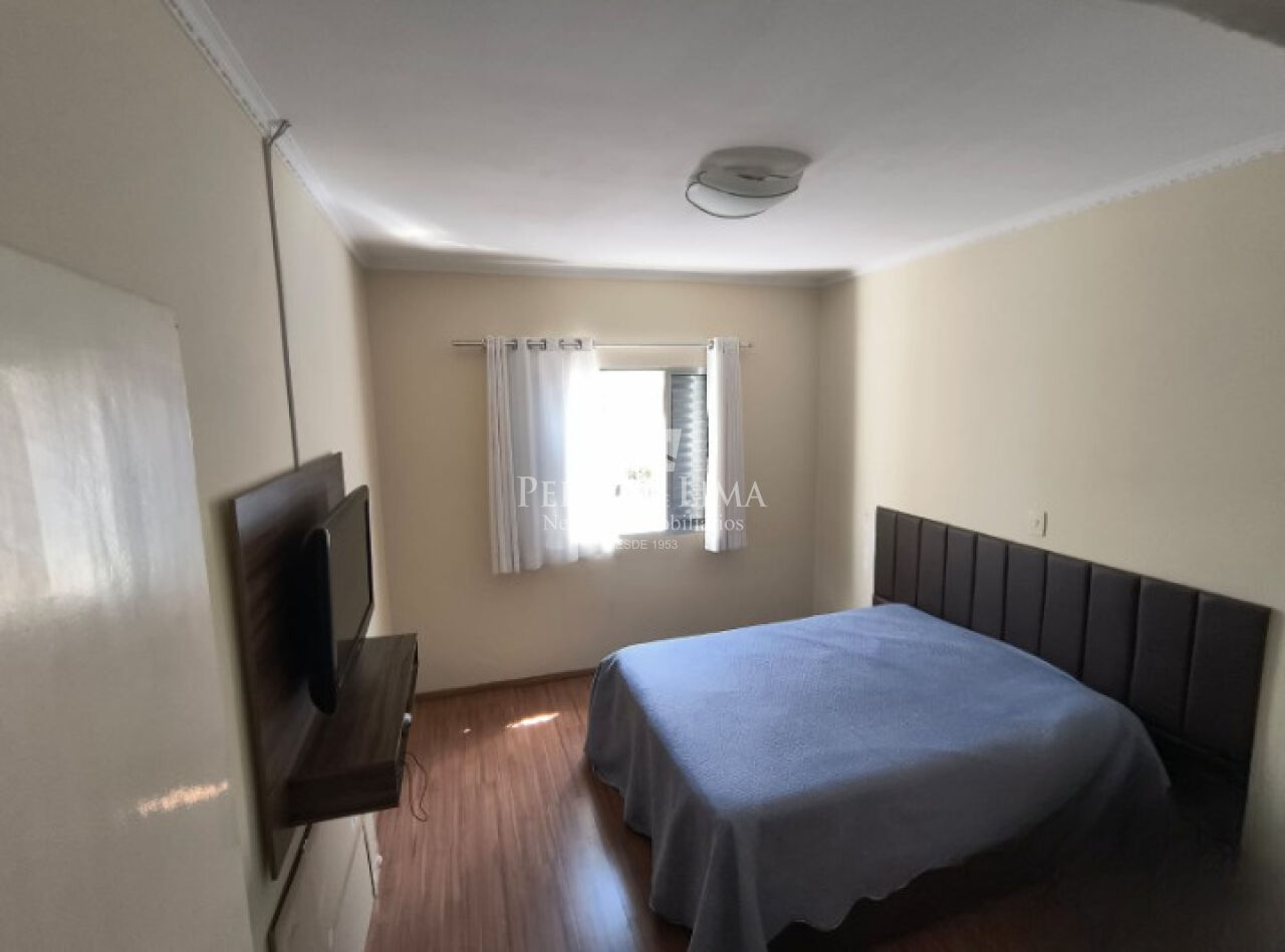 Casa Térrea 2 Quartos, 2 vagas e Edícula na Penha