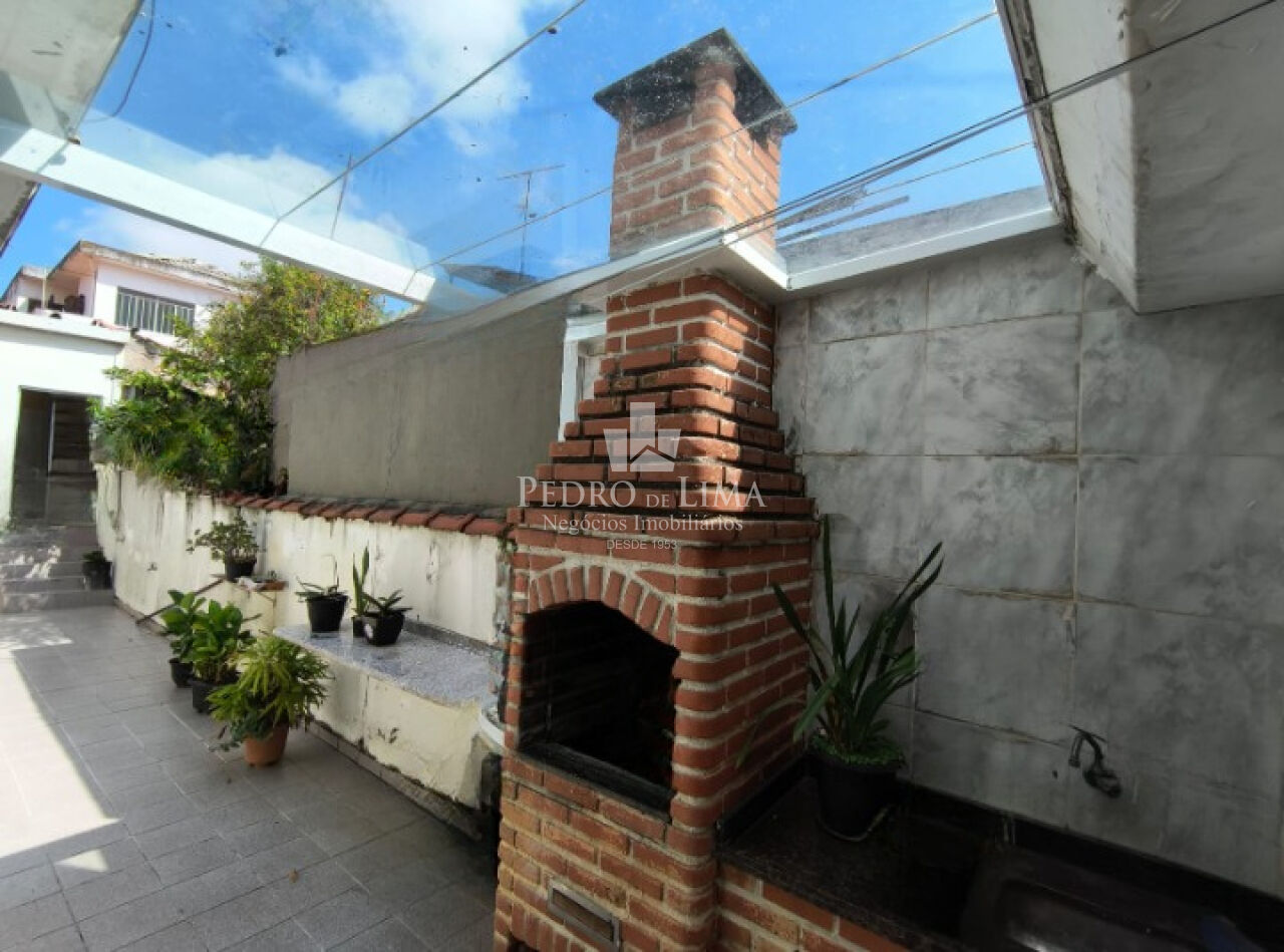 Casa Térrea 2 Quartos, 2 vagas e Edícula na Penha