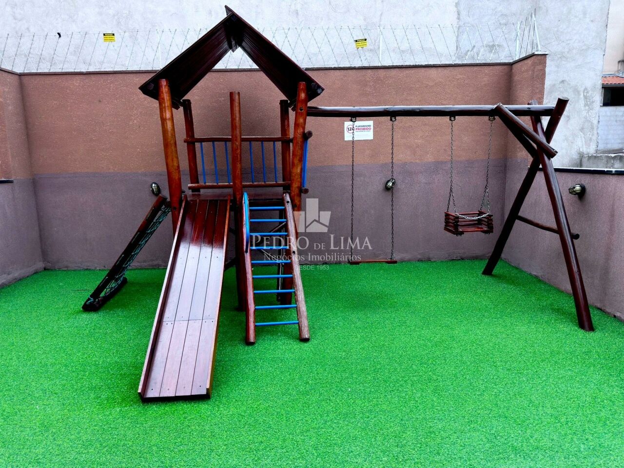Apartamento, 2 dormitórios, 10 minutos a pé do metrô - Bairro Vila Esperança - Penha