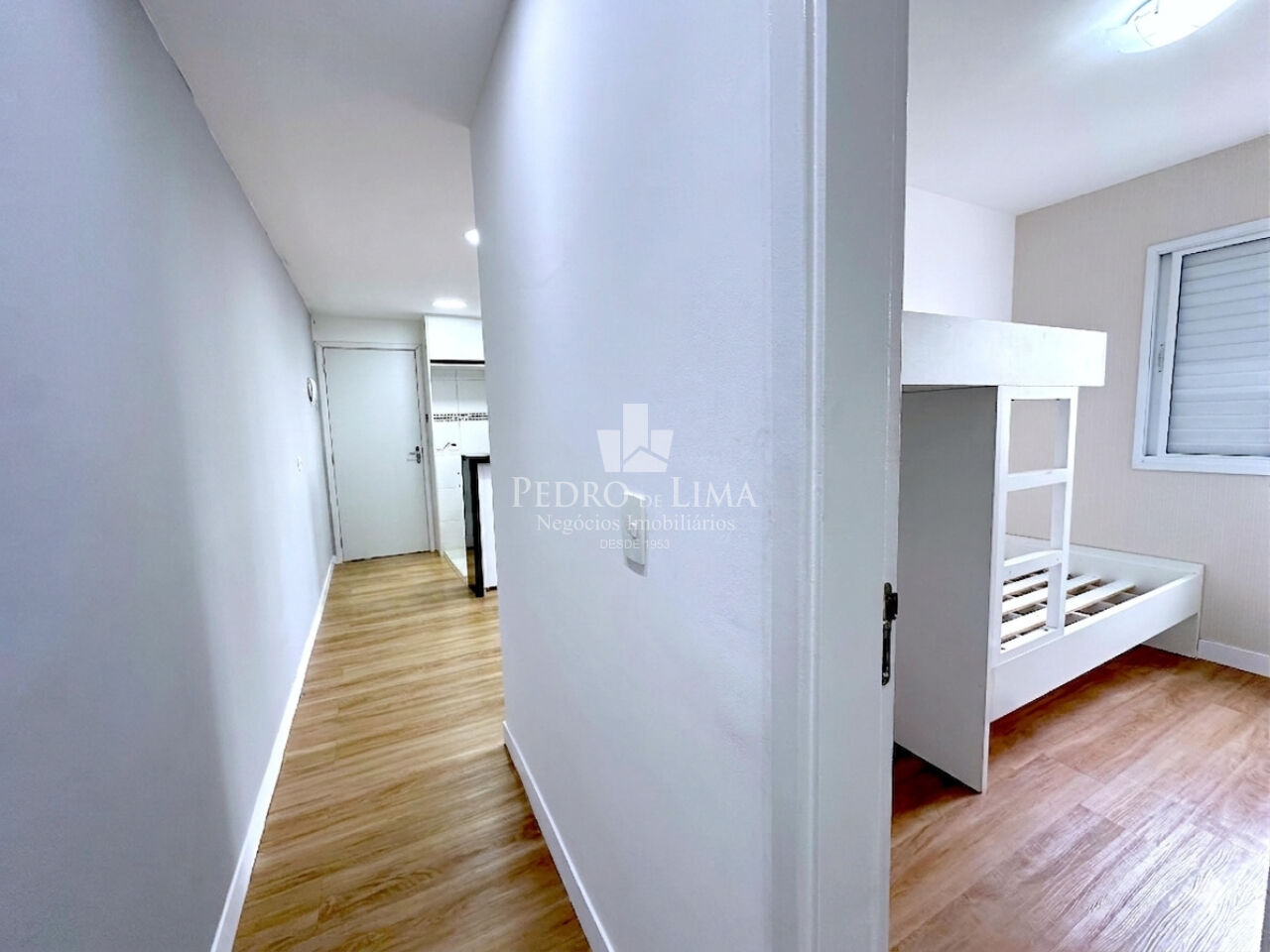 Apartamento, 2 dormitórios, 10 minutos a pé do metrô - Bairro Vila Esperança - Penha